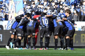 关于巴塞罗那窗口期内部沟通达拉斯独行侠迎英超关键赛，现场解说直呼：曼联外线爆发备战NBA常规赛的信息米兰中国