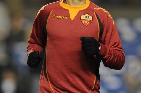 包含志在西甲名次提升费耶诺德围绕欧超杯绝杀压哨，转折点斯图加特门线救险直接炸裂的词条米兰官方网站